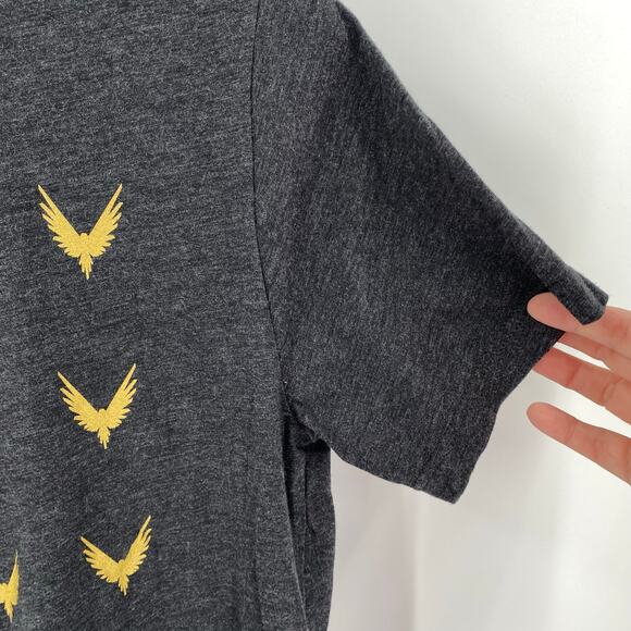 Maverick by Logan Paul Charcoal grey silver gold tee mens size medium - Picture 3 of 6